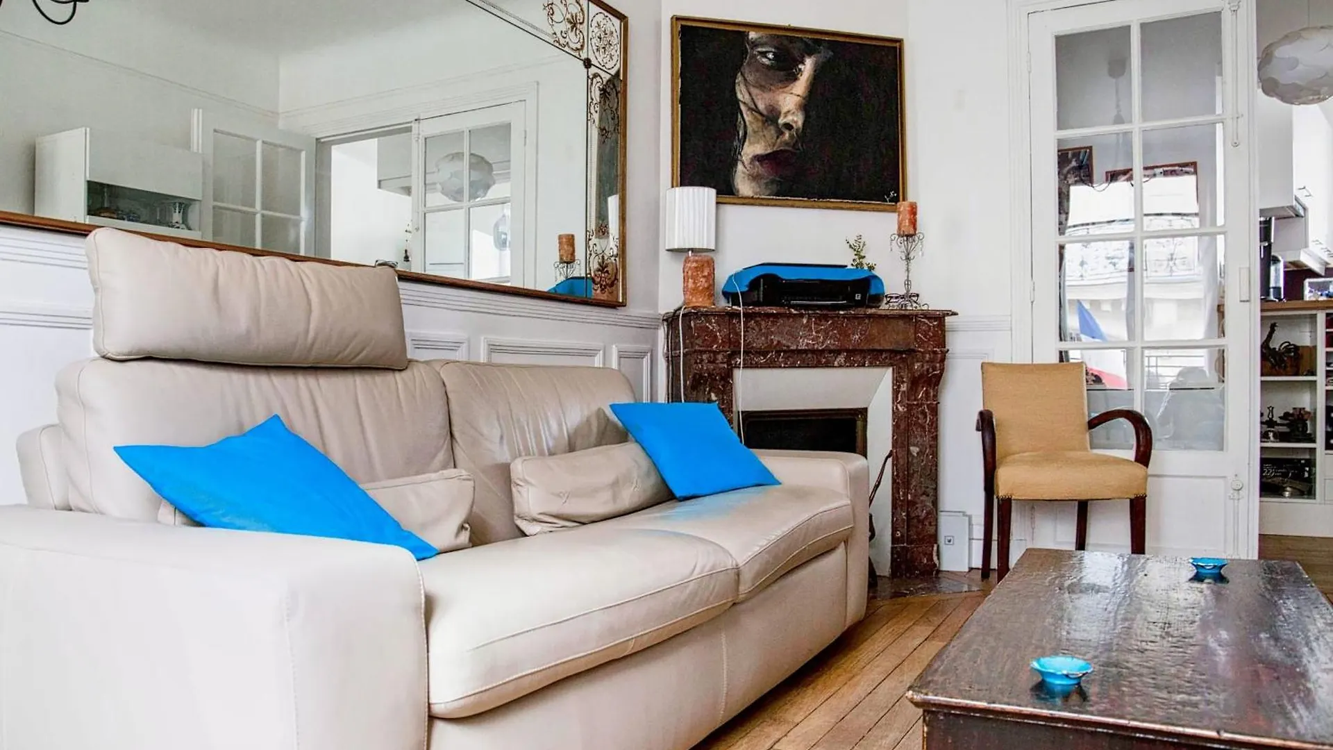 Charming And Bright Near Montmartre Daire Paris