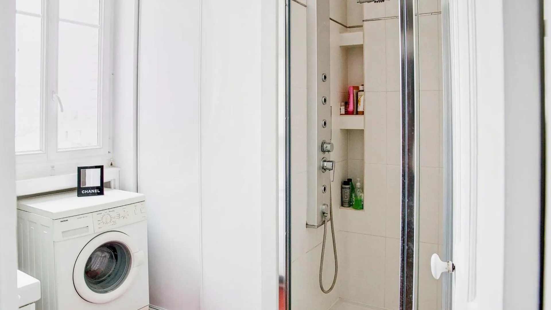 Charming And Bright Near Montmartre Apartment Paris 0*,